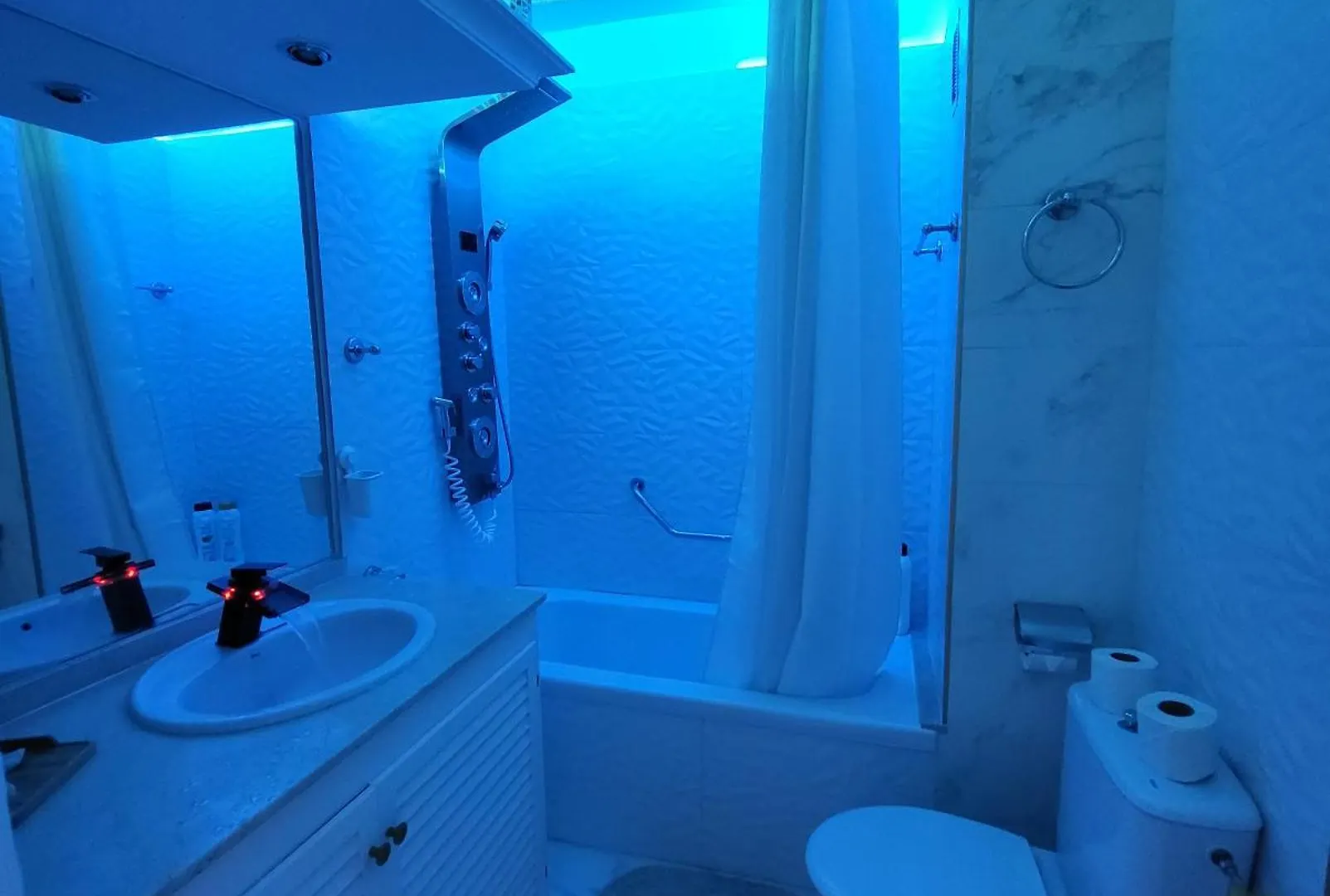 Moderno Y Luminoso Atico Con Vistas Y Piscina Appartement San Miguel de Abona